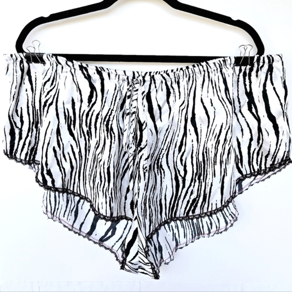 Secret Treasures Wmns 2-piece Zebra Print Lingerie Shorts And Tank Top 2XL NWOT - Picture 9 of 14